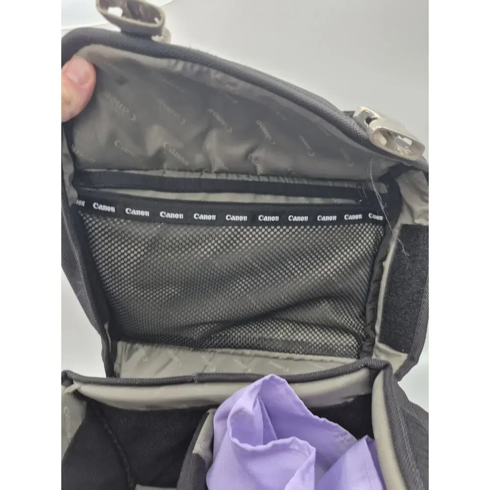 Canon 200DG Deluxe Camera Bag With Shoulder Strap and 1 Divider